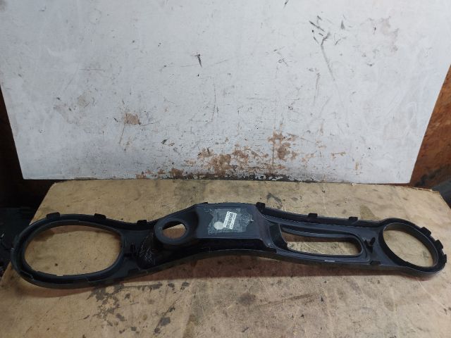 bontott DACIA DUSTER Középkonzol Keret