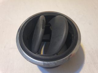 bontott DACIA DUSTER Középső Szellőző