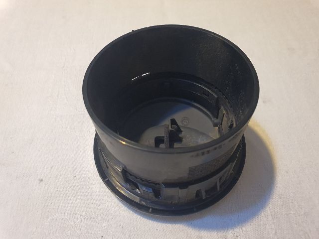 bontott DACIA DUSTER Középső Szellőző