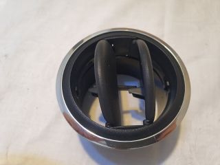 bontott DACIA DUSTER Középső Szellőző