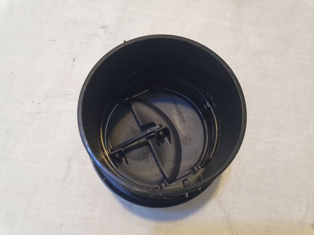 bontott DACIA DUSTER Középső Szellőző