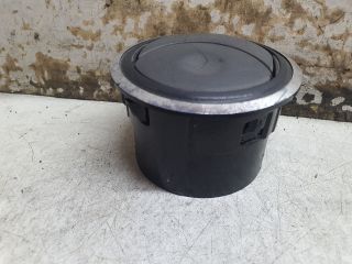 bontott DACIA DUSTER Középső Szellőző