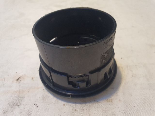 bontott DACIA DUSTER Középső Szellőző