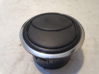 bontott DACIA DUSTER Középső Szellőző