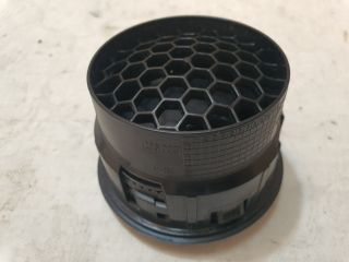 bontott DACIA DUSTER Középső Szellőző