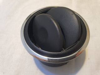 bontott DACIA DUSTER Középső Szellőző