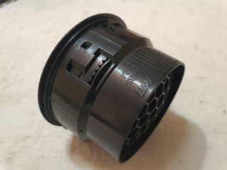 bontott DACIA DUSTER Középső Szellőző