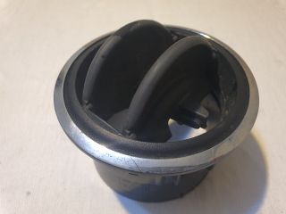 bontott DACIA DUSTER Középső Szellőző