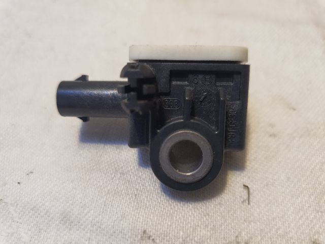 bontott DACIA DUSTER Központi Ütközés Érzékelő