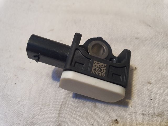 bontott DACIA DUSTER Központi Ütközés Érzékelő