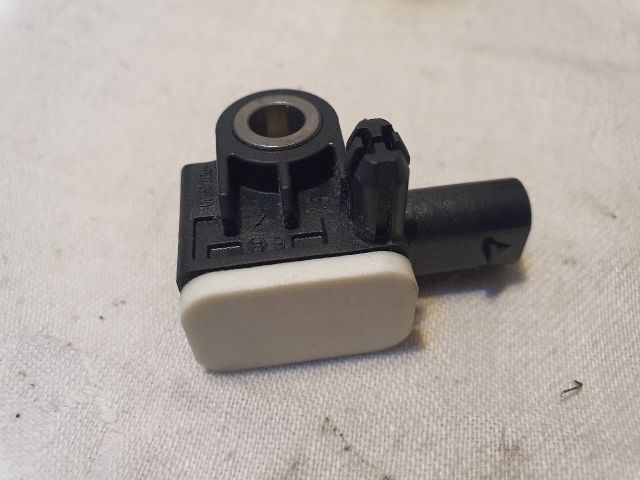 bontott DACIA DUSTER Központi Ütközés Érzékelő