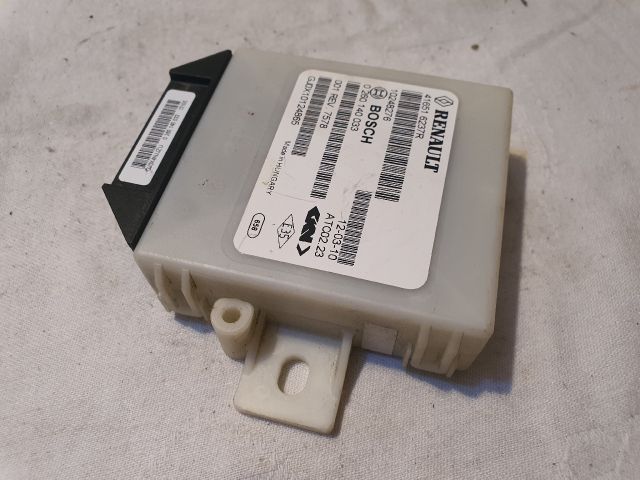 bontott DACIA DUSTER Központizár Elektronika