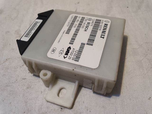 bontott DACIA DUSTER Központizár Elektronika