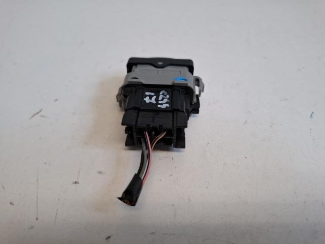 bontott DACIA DUSTER Központizár Kapcsoló