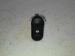 bontott DACIA DUSTER Központizár Kapcsoló