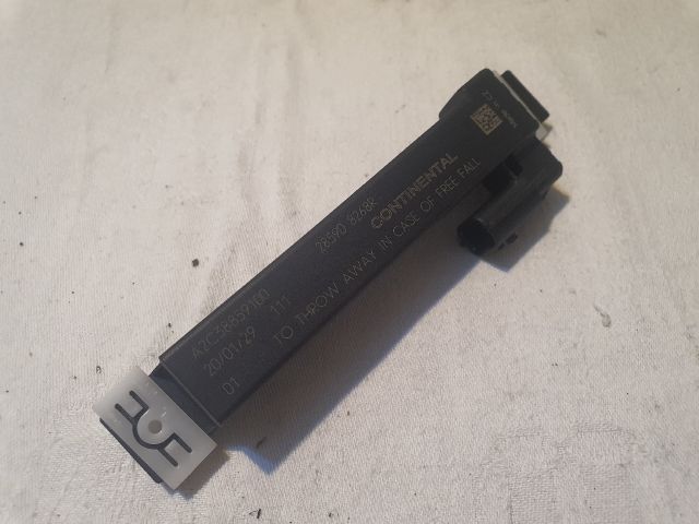 bontott DACIA DUSTER Kulcs Nélküli Nyitás Jeladó