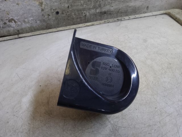 bontott DACIA DUSTER Kürt