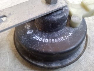 bontott DACIA DUSTER Kürt