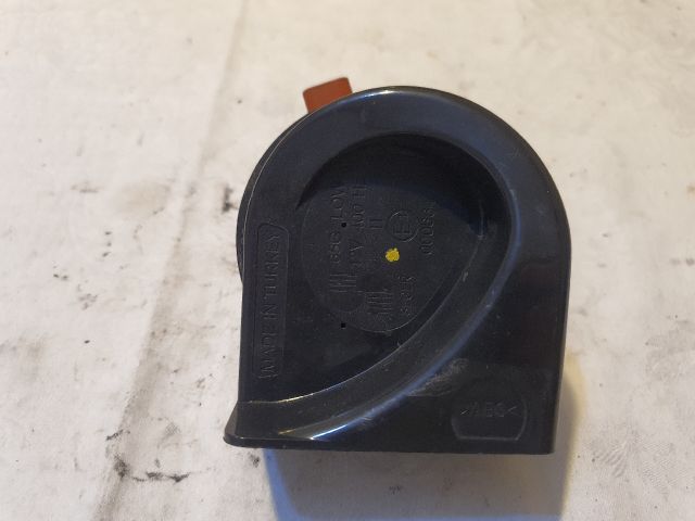 bontott DACIA DUSTER Kürt