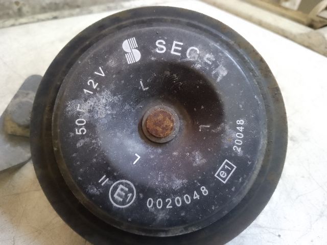 bontott DACIA DUSTER Kürt