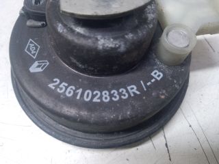 bontott DACIA DUSTER Kürt