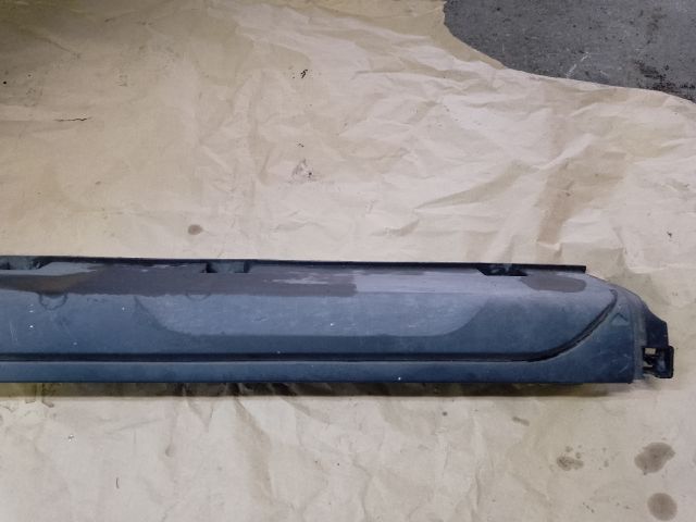 bontott DACIA DUSTER Küszöb Burkolat