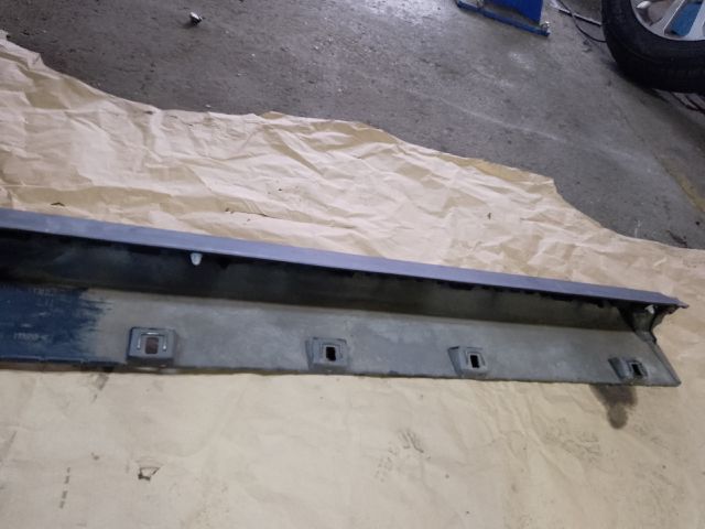 bontott DACIA DUSTER Küszöb Burkolat