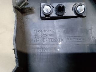 bontott DACIA DUSTER Küszöb Burkolat