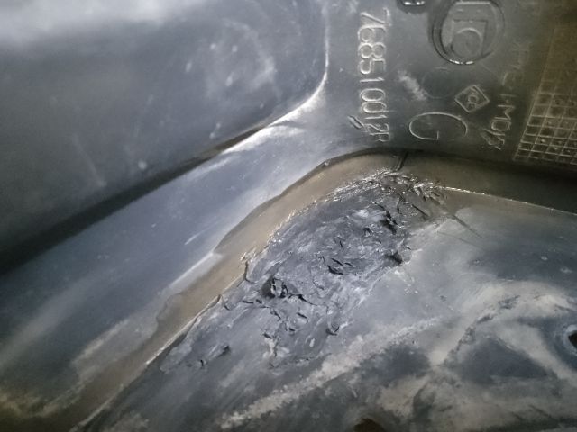 bontott DACIA DUSTER Küszöb Burkolat