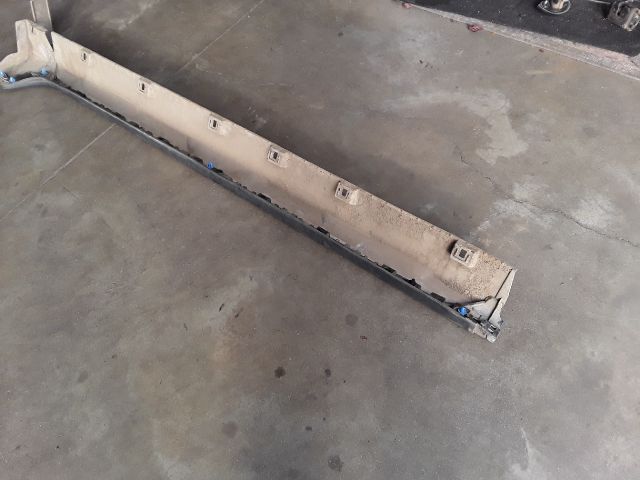 bontott DACIA DUSTER Küszöb Burkolat