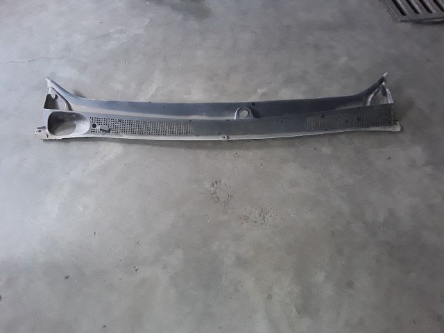 bontott DACIA DUSTER Levélrács