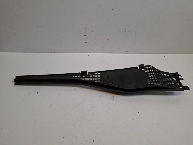 bontott DACIA DUSTER Levélrács