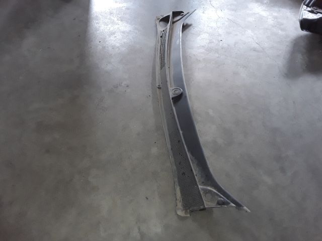 bontott DACIA DUSTER Levélrács