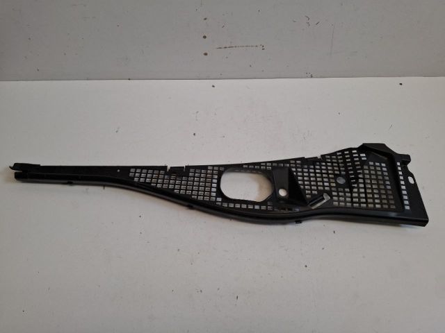 bontott DACIA DUSTER Levélrács