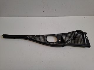 bontott DACIA DUSTER Levélrács