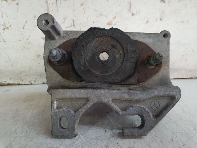 bontott DACIA DUSTER Motor Tartó Bak Bal