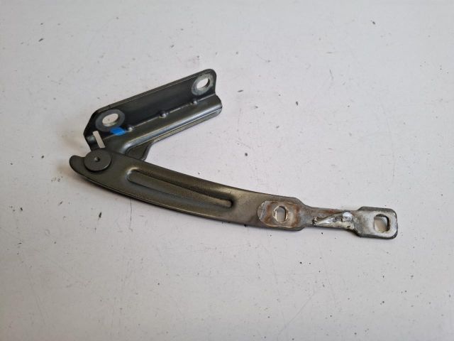 bontott DACIA DUSTER Motorháztető Jobb Zsanér