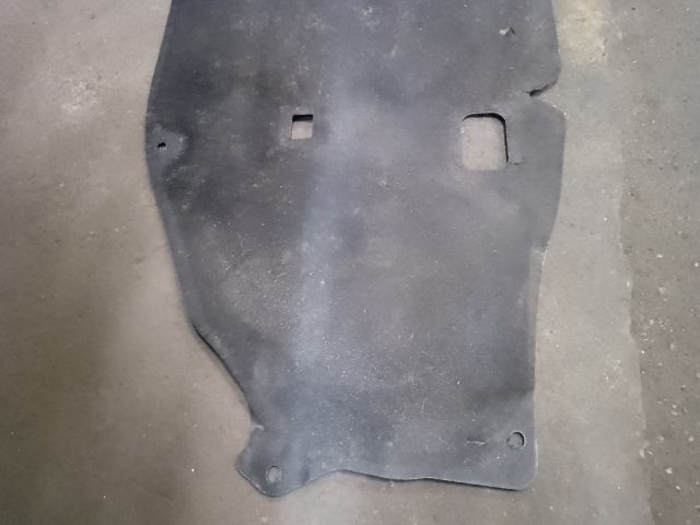 bontott DACIA DUSTER Motorháztető Szigetelés