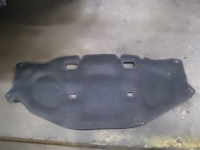 bontott DACIA DUSTER Motorháztető Szigetelés