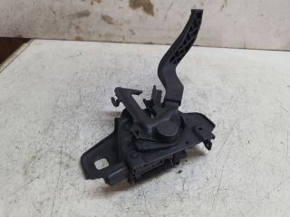 bontott DACIA DUSTER Motorháztető Zárszerkezet