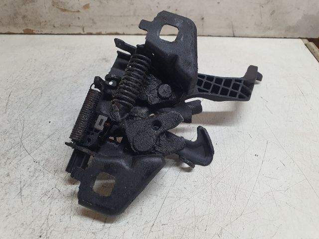 bontott DACIA DUSTER Motorháztető Zárszerkezet