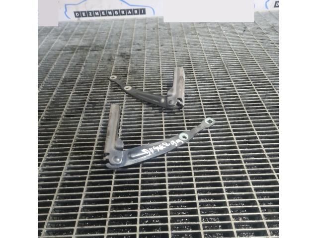 bontott DACIA DUSTER Motorháztető Zsanér Pár