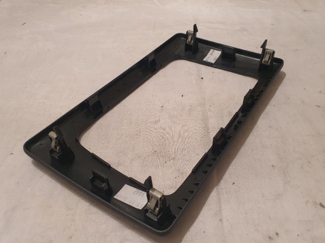 bontott DACIA DUSTER Multifunkciós Kijelző Keret