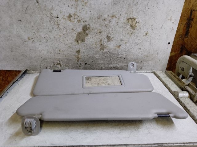 bontott DACIA DUSTER Napellenző Pár