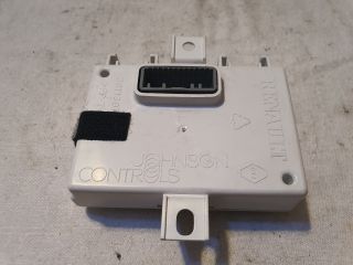 bontott DACIA DUSTER Navigáció Elektronika