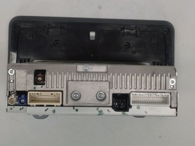 bontott DACIA DUSTER Navigációs Fejegység