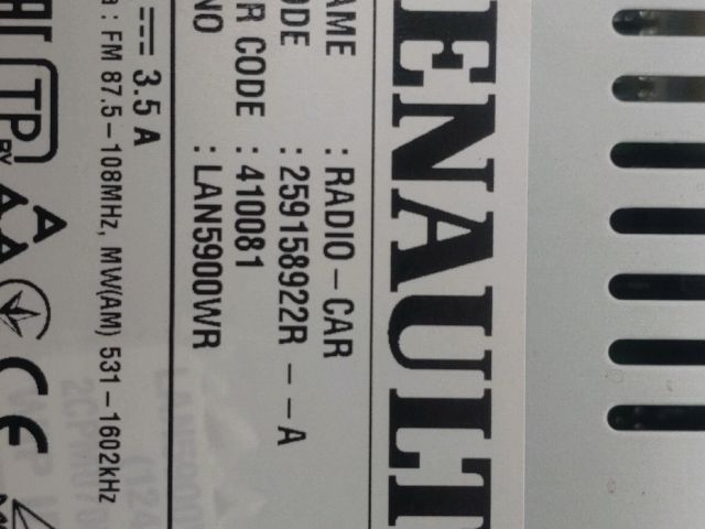 bontott DACIA DUSTER Navigációs Fejegység