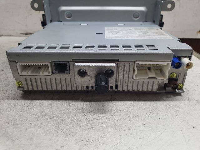 bontott DACIA DUSTER Navigációs Fejegység