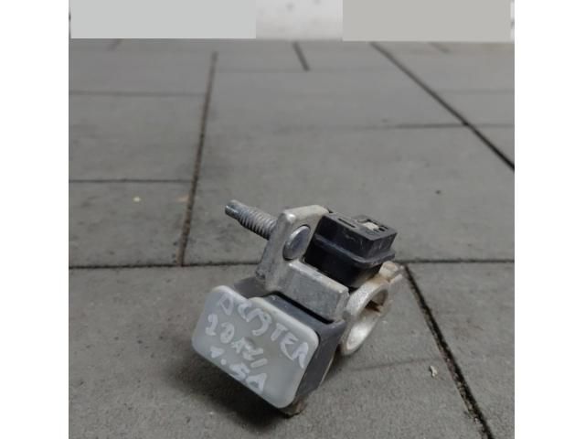 bontott DACIA DUSTER Negatív Kábel