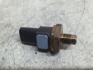 bontott DACIA DUSTER Nyomásszabályzó Szelep